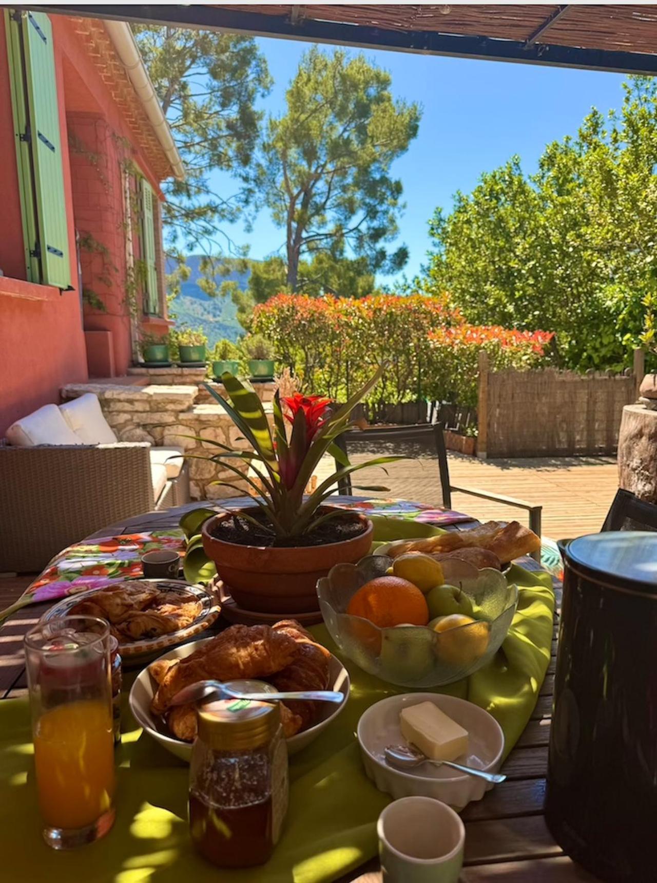 T3 avec jardin dans Villa Rocaille Cassis Extérieur photo